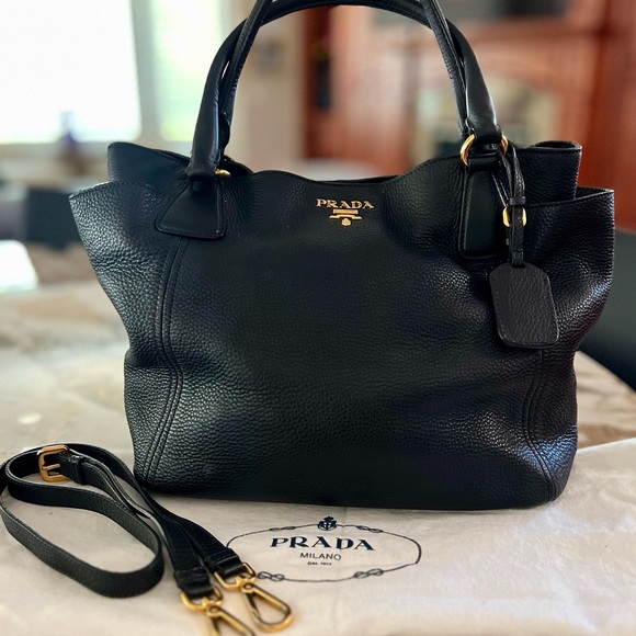PRADA BLACK VITELLO DAINO LEATHER BAG - Picture 1 of 12